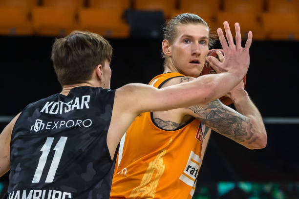 对手的攻势 对手的攻势