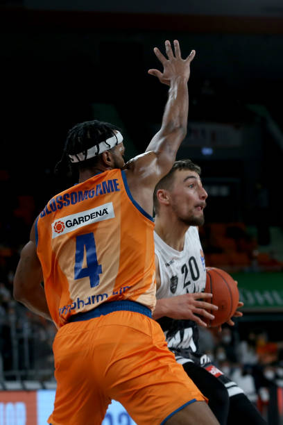 费尔南德斯 费尔南德斯